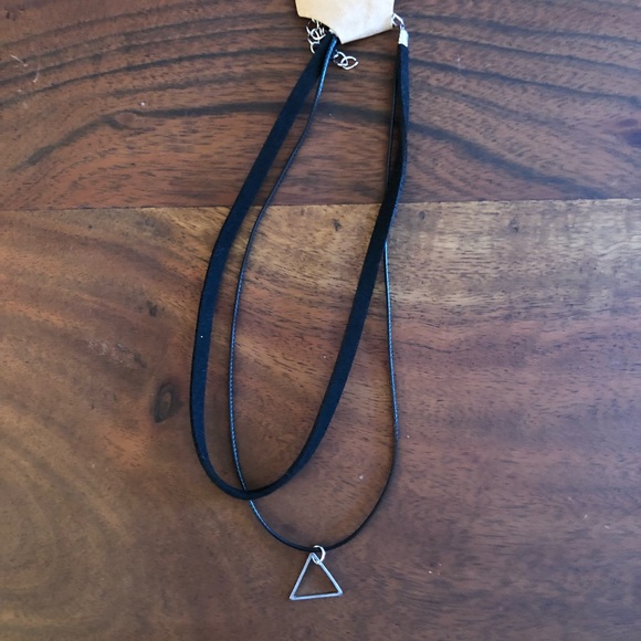 Black suede & silver triangle layered necklace - Picture 7 of 7